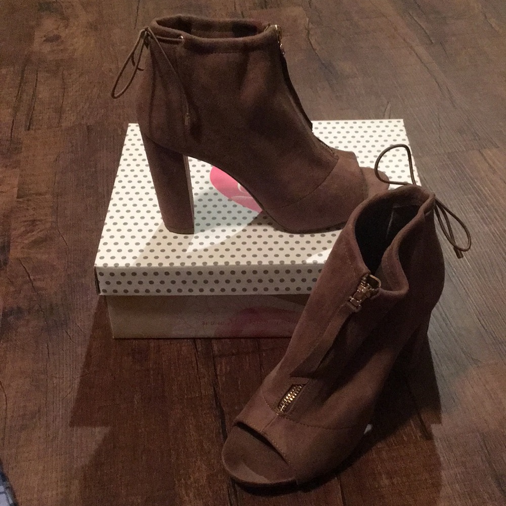 BRAND NEW Taupe Peep Toe Booties